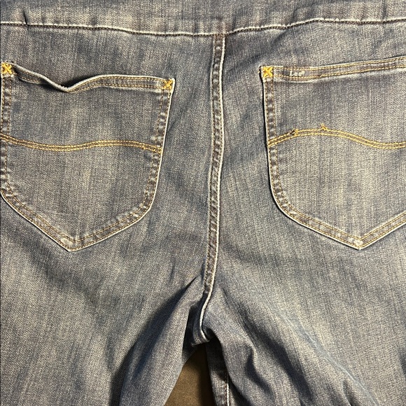Levi's Classic Indigo Jeans, elastic waistband, size 14Short - Picture 7 of 11